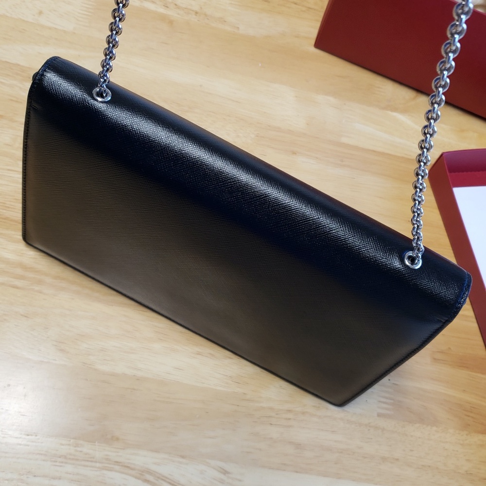 AUTH Salvatore Ferragamo Black Saffiano Vara Bag - Picture 9 of 16